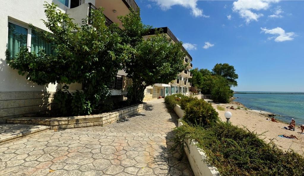 Hotel Oasis Baltschik Exterior foto